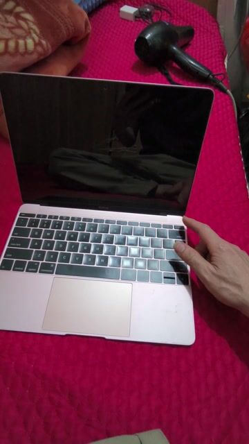 MacBook A1534 2016 Vàng hồng. Mua bán Laptop tại Huyện Thạch Thất Hà Nội được đăng bởi Tài hình 1