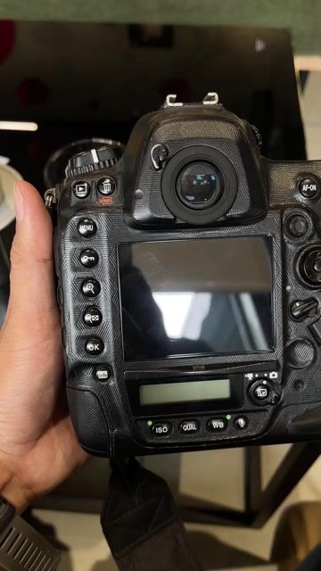 Máy ảnh Nikon D4 Đã qua sử dụng. Mua bán Máy ảnh, Máy quay tại Quận 11 Tp Hồ Chí Minh được đăng bởi NMTU hình 1