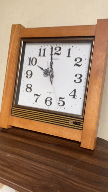 Đồng hồ treo tường Seiko Nhật 2 gông 2 búa .. Mua bán Nội thất, đồ gia dụng khác tại Thành phố Phú Quốc Kiên Giang được đăng bởi Japanese goods hình 1