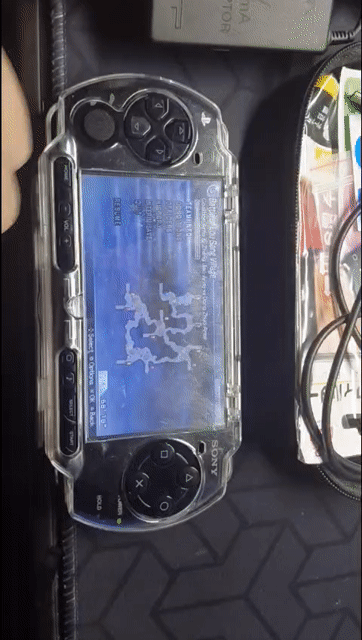 Sony PSP 2000 32GB Đen. Mua bán Thiết bị chơi game tại Quận Gò Vấp Tp Hồ Chí Minh được đăng bởi Kamaru Sutekeshi hình 1