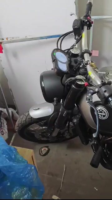 Benelli Leoncino 500 Trail 2019 Bạc. Mua bán Xe máy tại Quận Thanh Xuân Hà Nội được đăng bởi Dương hình 1