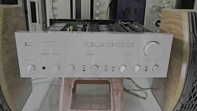 Ampli Pioneer A-900 Bạc 350W Nhật Bản. Mua bán Tivi, Âm thanh tại Thành phố Thủ Đức Tp Hồ Chí Minh được đăng bởi AN NHÂN AUDIOPHILE hình 1