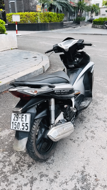 Honda Air Blade Fi BIỂN HÀ NỘI 29E1-15055. Mua bán Xe máy tại Quận Ba Đình Hà Nội được đăng bởi Hoài Nam hình 1