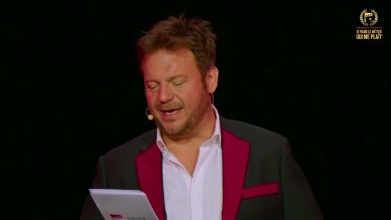 JE FILME LE METIER QUI ME PLAIT