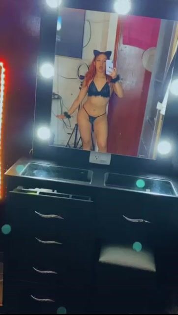 Model - Cristal Kat ass