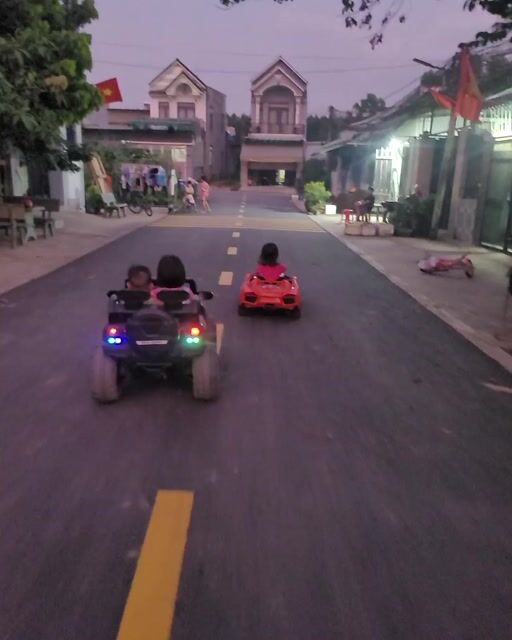 XE ĐIỆN TRẺ EM. Mua bán Xe điện tại Thị xã Tân Uyên Bình Dương được đăng bởi Manh  hình 1
