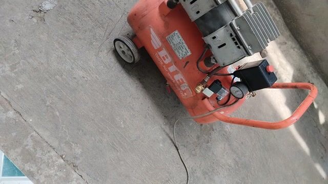Máy nén khí BTEC Không dầu Cam. Mua bán Đồ chuyên dụng, Giống nuôi trồng tại Thành phố Biên Hòa Đồng Nai được đăng bởi Xuân thanh hình 1