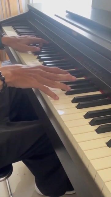 Đàn Piano màu Đen. Mua bán Nhạc cụ tại Huyện Nhà Bè Tp Hồ Chí Minh được đăng bởi Khang Minh hình 1
