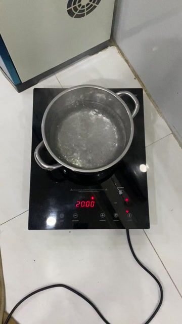 Bếp hồng ngoại Junger nấu ko kén nồi. Mua bán Bếp, lò, đồ điện nhà bếp tại Quận 11 Tp Hồ Chí Minh được đăng bởi MINH KHÔI hình 1