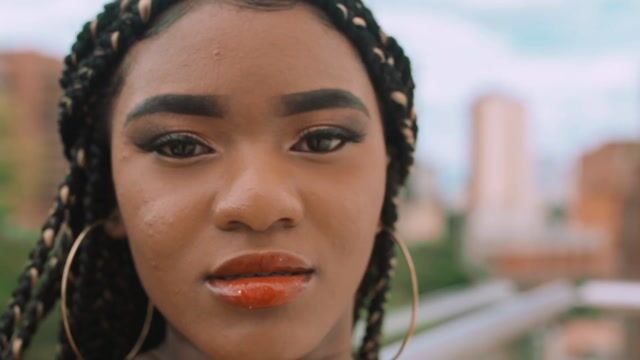 Model - SophiaSmiths blowjob