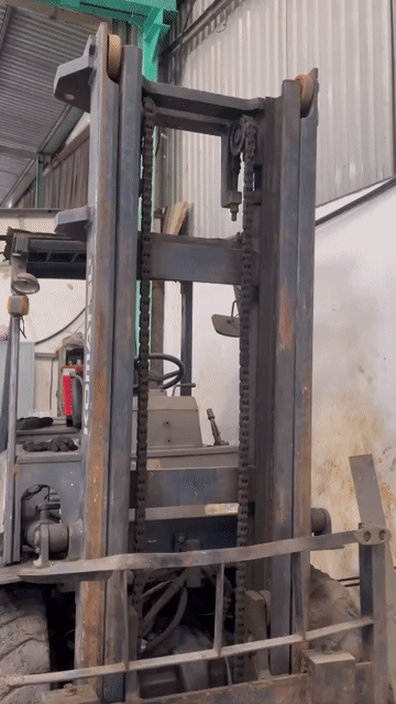 xe nâng KOMATSHU nhật bản. Mua bán Phương tiện khác tại Thành phố Biên Hòa Đồng Nai được đăng bởi Kim hình 1