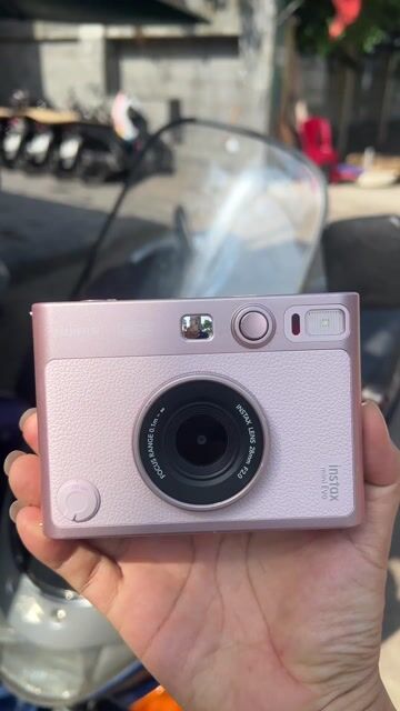 Máy ảnh lấy liền Fujifilm Instax Mini Evo Hồng. Mua bán Máy ảnh, Máy quay tại Thành phố Biên Hòa Đồng Nai được đăng bởi Tiến Đạt  hình 1
