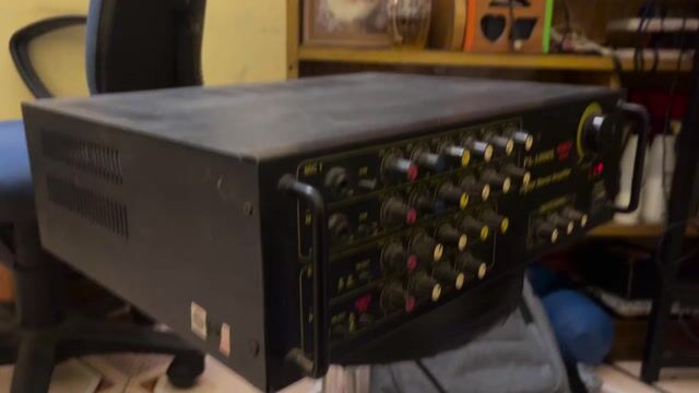 Thanh lý Amply karaoke PA-1000X có video quay. Mua bán Tivi, Âm thanh tại Huyện Gia Lâm Hà Nội được đăng bởi Dương Thành Đạt hình 1