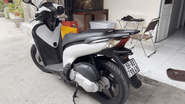 Honda SH Trắng. Mua bán Xe máy tại Quận Thốt Nốt Cần Thơ được đăng bởi Lê Bình hình 1