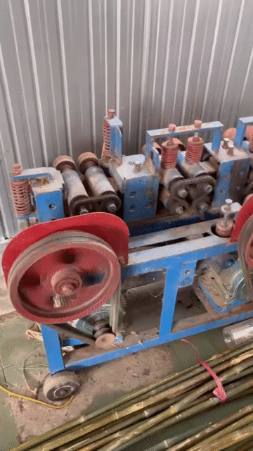 Máy chẻ tre Xanh, Đỏ còn sử dụng tốt. Mua bán Đồ chuyên dụng, Giống nuôi trồng tại Thành phố Sa Đéc Đồng Tháp được đăng bởi TH hình 1