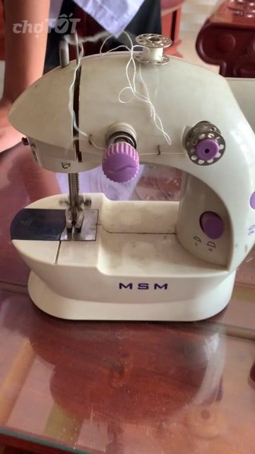 Máy may mini MSM Trắng, Tím. Mua bán Nội thất, đồ gia dụng khác tại Thành phố Thuận An Bình Dương được đăng bởi NHẬT HUY hình 1