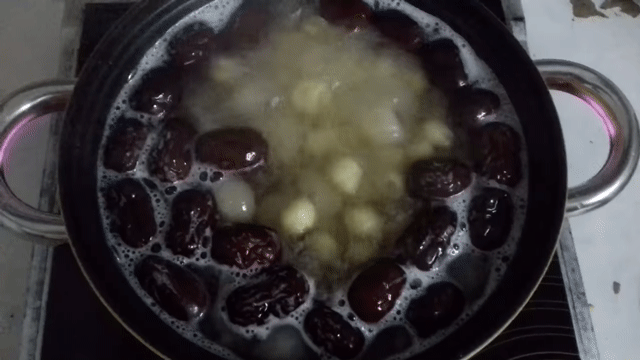 Chè Mát Mẻ - Hạt Sen - Long Nhãn - Táo Đỏ Bit500gr. Mua bán Đồ ăn, thực phẩm và các loại khác tại Quận Bình Tân Tp Hồ Chí Minh được đăng bởi Heathy Beauty Shop hình 1