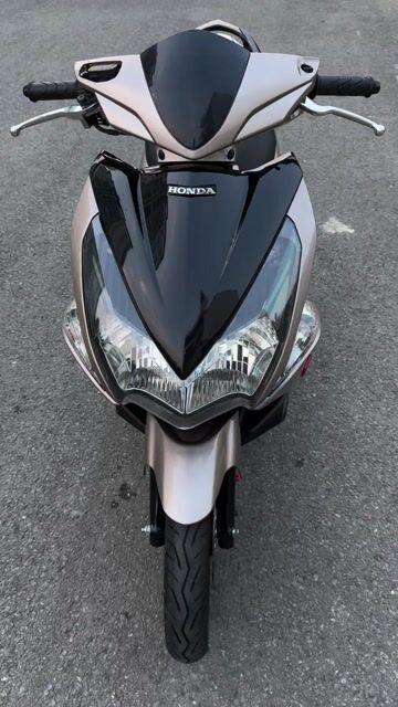 Honda AB đời 2012 màu vàng TFT full new. Mua bán Xe máy tại Quận 12 Tp Hồ Chí Minh được đăng bởi XE MÁY HẢI THANH hình 1