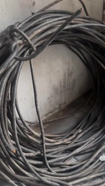 Dây điện cáp đồng kéo vượt sông gắn đồng hồ điện. Mua bán Nội thất, đồ gia dụng khác tại Huyện Tri Tôn An Giang được đăng bởi Chi hình 1