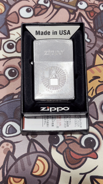 Bật lửa Zippo 50th Anniversary mạ bạc mới. Mua bán Đồ sưu tầm, đồ cổ tại Quận 5 Tp Hồ Chí Minh được đăng bởi Hoàng Khôi Lê Phạm hình 1
