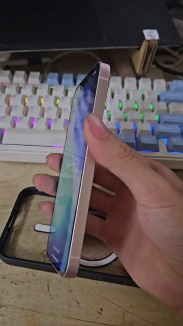 iPhone 13 Hồng. Mua bán Điện thoại tại Quận Nam Từ Liêm Hà Nội được đăng bởi Đinh Mạnh Tứ hình 1