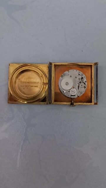 Đồng hồ cơ cót Thụy Sĩ 38mm. Mua bán Đồng hồ tại Quận Bình Thạnh Tp Hồ Chí Minh được đăng bởi Lê Phương hình 1