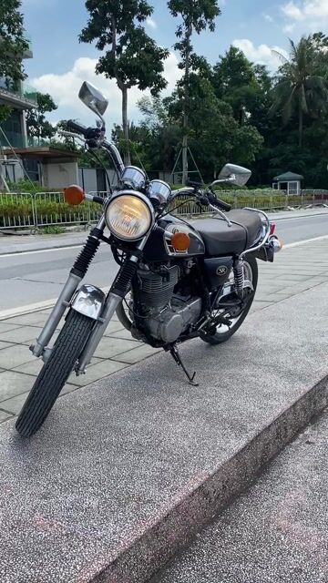 Hà Nội bán SR400 mới bảo dưỡng toàn bộ. Mua bán Xe máy tại Quận Tây Hồ Hà Nội được đăng bởi Phi hình 1