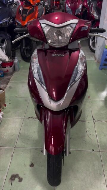Honda Lead 125 2013 Đỏ BSTP chính chủ nguyên zin. Mua bán Xe máy tại Quận 12 Tp Hồ Chí Minh được đăng bởi XE MÁY HẢI THANH hình 1