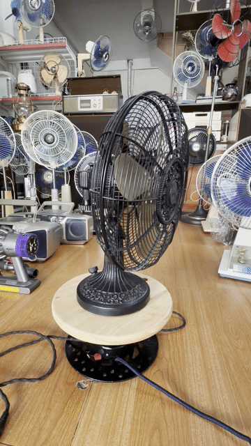Quạt bàn Mitsubishi Kim loại Đen 30cm. Mua bán Quạt tại Thành phố Hải Dương Hải Dương được đăng bởi hồ văn út  hình 1