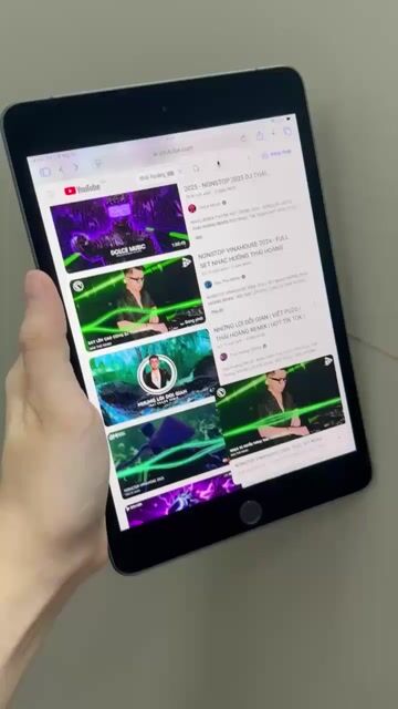 Apple iPad mini 5 64GB Xám 4G + Wifi. Mua bán Máy tính bảng tại Huyện Nhơn Trạch Đồng Nai được đăng bởi Lông Đức Nọc hình 1
