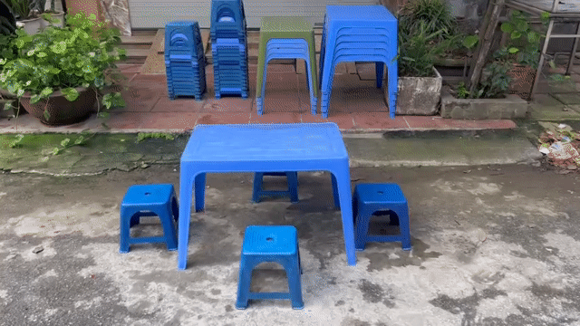 Bàn ghế nhựa Xanh dương thanh lý. Mua bán Bàn ghế tại Quận Hà Đông Hà Nội được đăng bởi LAN ANH hình 1