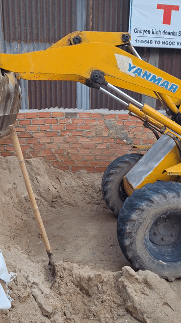 Máy xúc lật Yanmar Vàng đen. Mua bán Phương tiện khác tại Quận 12 Tp Hồ Chí Minh được đăng bởi Tuyen hình 1