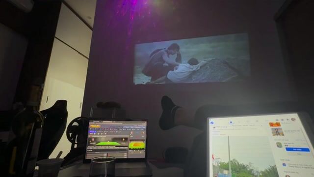 Máy chiếu FlyS Z8 Trắng. Mua bán Đồ dùng văn phòng tại Quận Dương Kinh Hải Phòng được đăng bởi Pam Huq hình 1