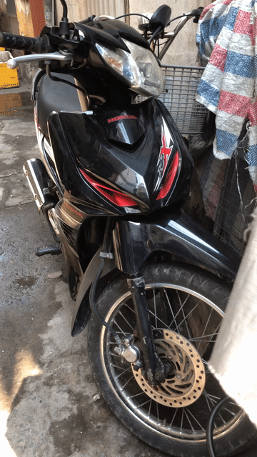 Honda Wave RSX 2011 Đen 33000 km. Mua bán Xe máy tại Quận 5 Tp Hồ Chí Minh được đăng bởi Nguyễn Thị Loan hình 1