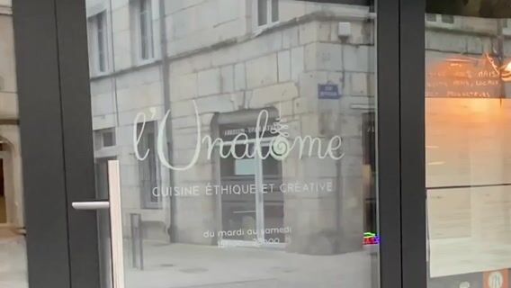 La découverte du métier de serveur et de la restauration vegan !