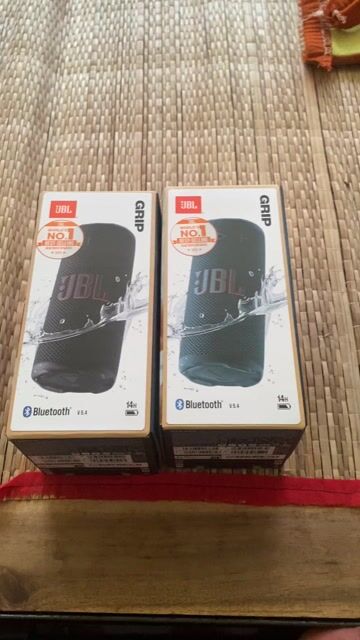 Loa Bluetooth JBL Grip. Mua bán Tivi, Âm thanh tại Quận 1 Tp Hồ Chí Minh được đăng bởi vinh hình 1