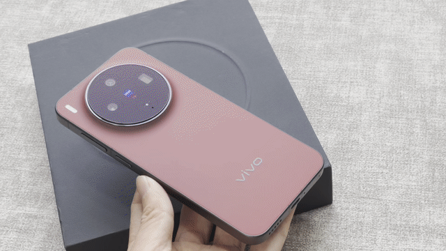 Vivo X300 Đỏ 256GB Đỏ Siêu Lướt Mới Sạc 5L Fullbox. Mua bán Điện thoại tại Quận 3 Tp Hồ Chí Minh được đăng bởi Minh Phạm  hình 1