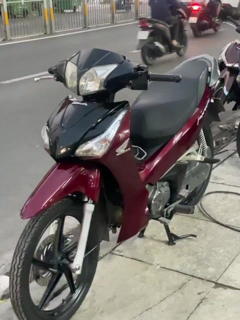 Honda future mập Fi 2016 mới 90% biển số 69. Mua bán Xe máy tại Quận Tân Phú Tp Hồ Chí Minh được đăng bởi Tuanduy hình 1