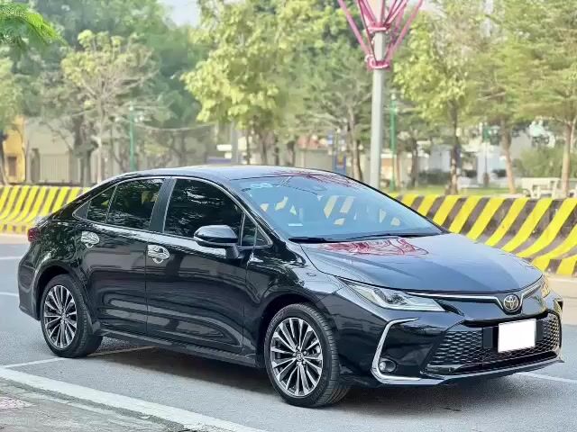 Toyota Corolla Altis 2024 1.8V 17,000 km siêu cọp.. Mua bán Ô tô tại Thành phố Thủ Đức Tp Hồ Chí Minh được đăng bởi ĐỨC TỨ BÁNH hình 1