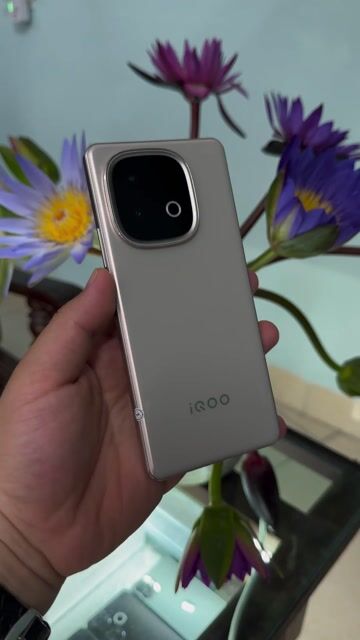 iQOO Z10 Turbo Pro Vàng 12GB/256GB 99%. Mua bán Điện thoại tại Thành phố Nam Định Nam Định được đăng bởi Trí Dũng Store hình 1