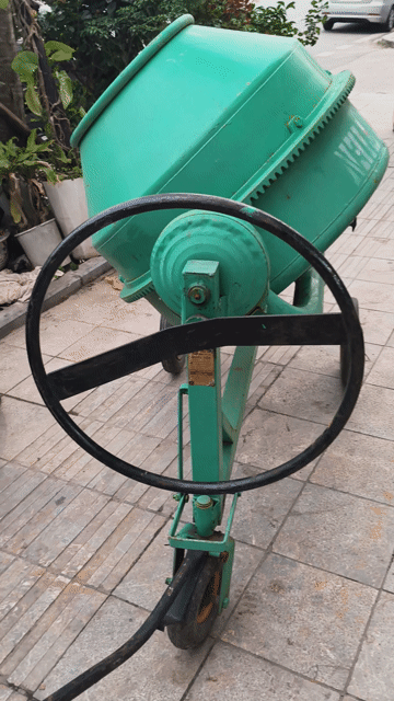 Máy trộn bê tông Quyết Tiến 285L. Mua bán Đồ chuyên dụng, Giống nuôi trồng tại Quận Long Biên Hà Nội được đăng bởi ĐiệnMáyQuangHà hình 1