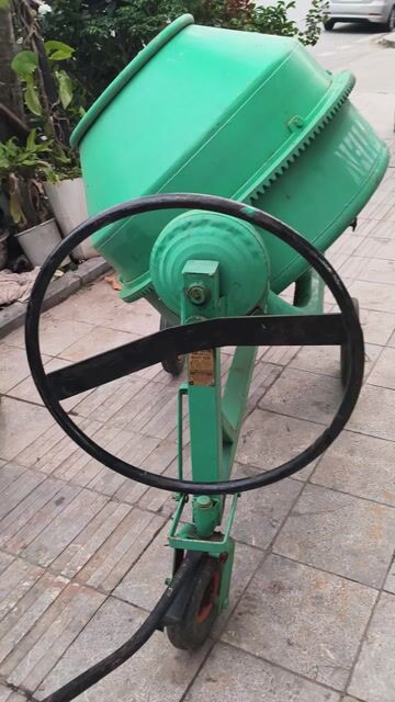 Máy trộn bê tông Quyết Tiến 285L. Mua bán Đồ chuyên dụng, Giống nuôi trồng tại Quận Long Biên Hà Nội được đăng bởi ĐiệnMáyQuangHà hình 1