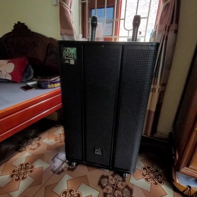 Loa karaoke UK Acoustic Đen Như mới. Mua bán Tivi, Âm thanh tại Huyện Ứng Hòa Hà Nội được đăng bởi Nguyen Chung hình 1