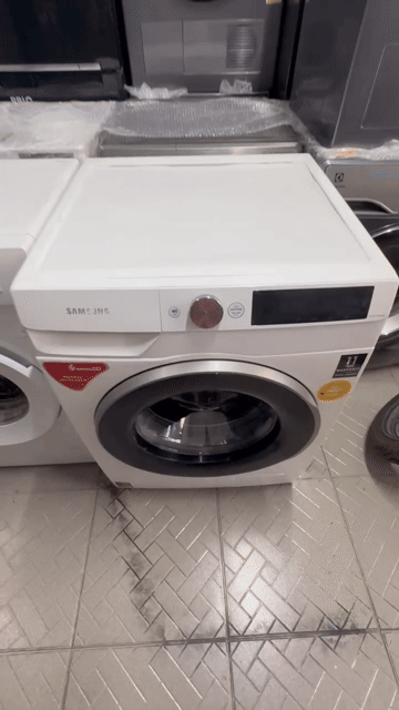 Samsung Inverter 9 KG Có AI tự động nước giặt xả. Mua bán Máy giặt tại Thành phố Thủ Đức Tp Hồ Chí Minh được đăng bởi Đỗ Chí Hoàn  hình 1