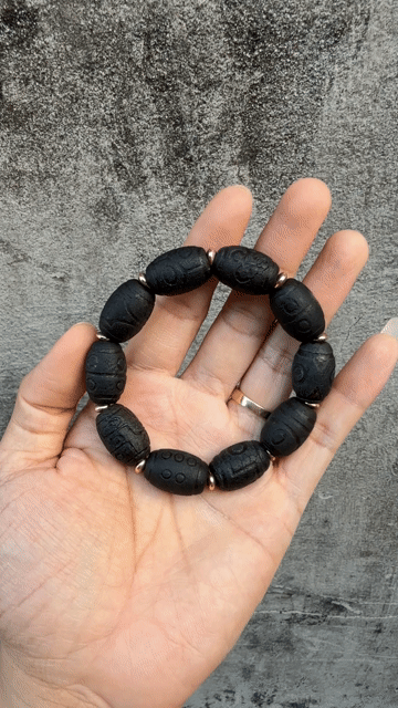 Vòng tay Dzi đá trầm tích đen mới. Mua bán Phụ kiện thời trang khác tại Quận Sơn Trà Đà Nẵng được đăng bởi Mr Bin Jewelry hình 1