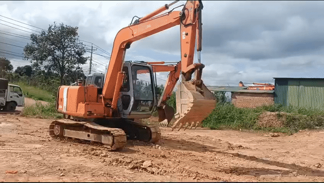 Xe đào Hitachi 60_2 1991 Nhật Bản 6989 giờ. Mua bán Phương tiện khác tại Huyện Bình Chánh Tp Hồ Chí Minh được đăng bởi Chú Tư hình 1