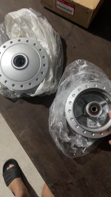 Đùm xe Honda Wave Bạc. Mua bán Phụ tùng xe tại Quận 12 Tp Hồ Chí Minh được đăng bởi Tú Trần hình 1