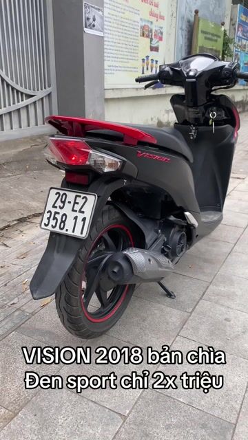 Honda Vision 2018 Chìa khóa Đen đỏ. Mua bán Xe máy tại Quận Đống Đa Hà Nội được đăng bởi XE MÁY LINH PHẠM hình 1