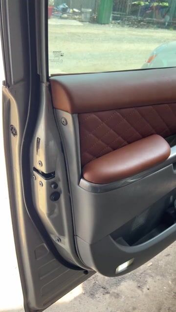 Toyota Sienna LE Vàng cát. Mua bán Ô tô tại Huyện Bình Chánh Tp Hồ Chí Minh được đăng bởi Đỗ thành đạt  hình 1