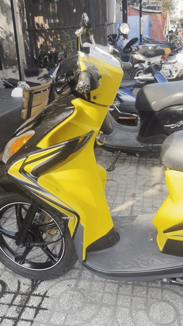 Yamaha Luvias 2013 Vàng đen. Mua bán Xe máy tại Quận 8 Tp Hồ Chí Minh được đăng bởi Long Hải hình 1